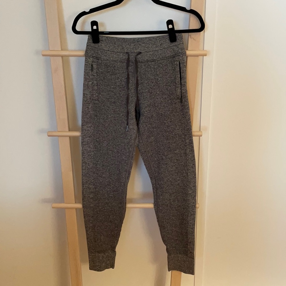 Lululemon engineered warmth women’s jogger